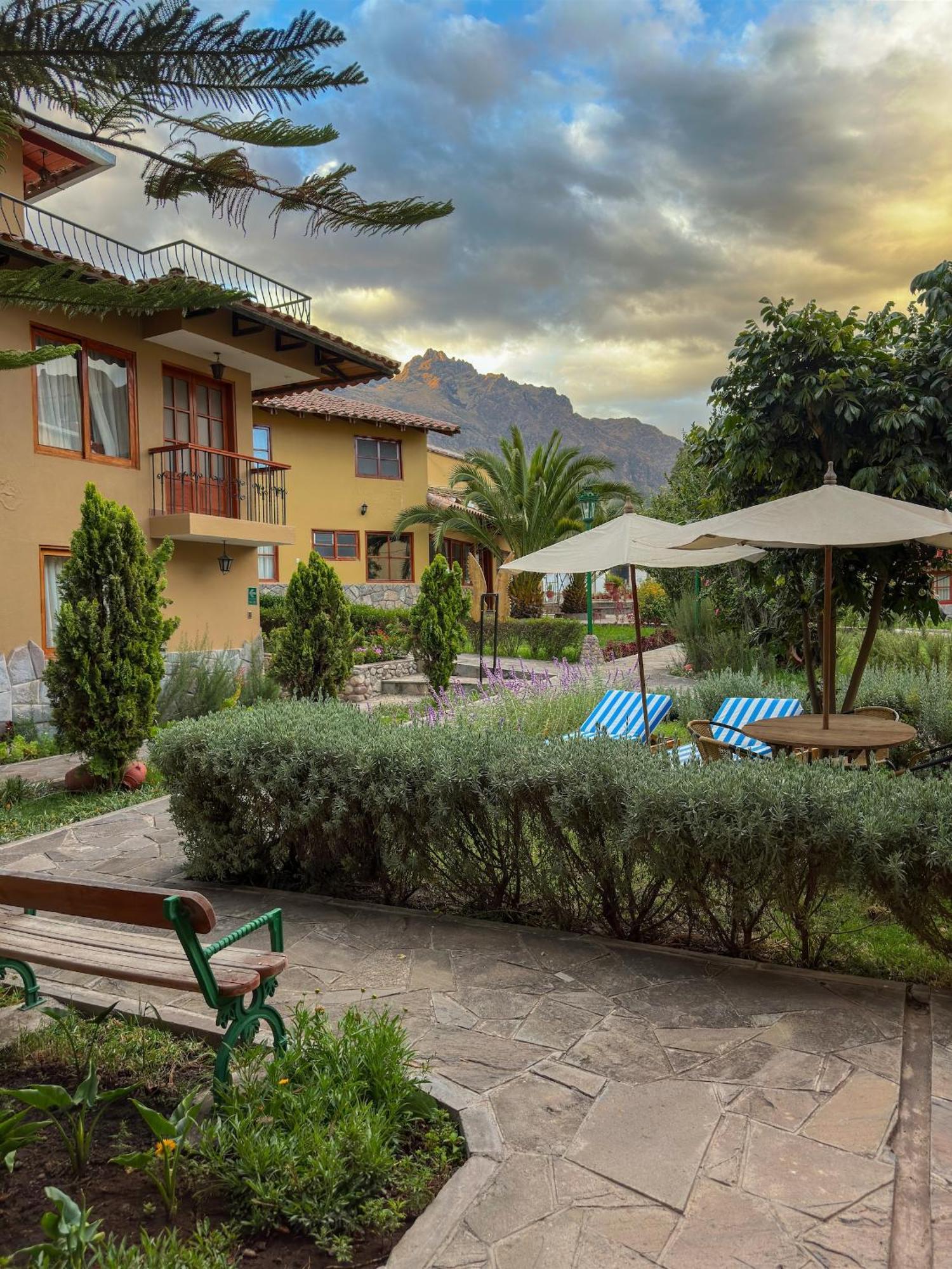Hotel Mabey Urubamba Eksteriør billede